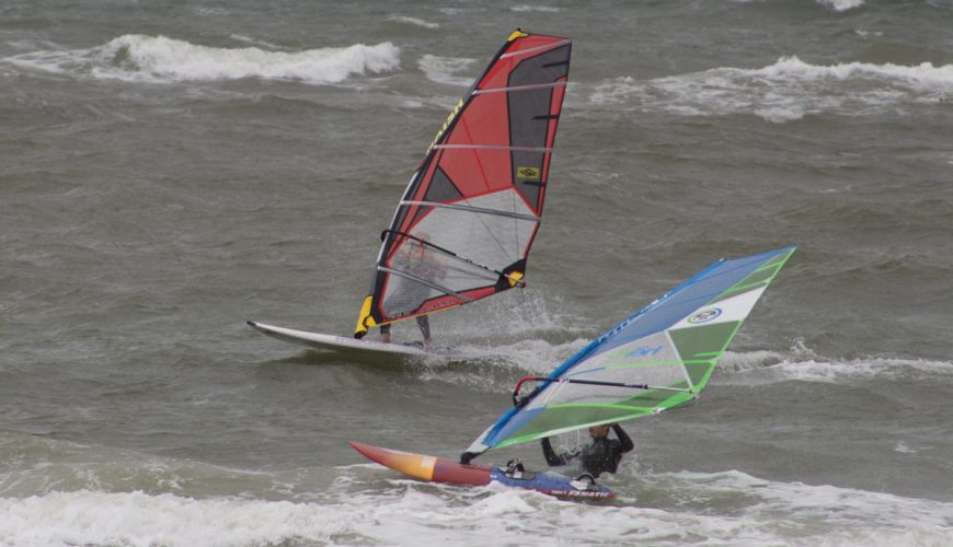 Sportliche Wasserakrobaten auf Sylt
